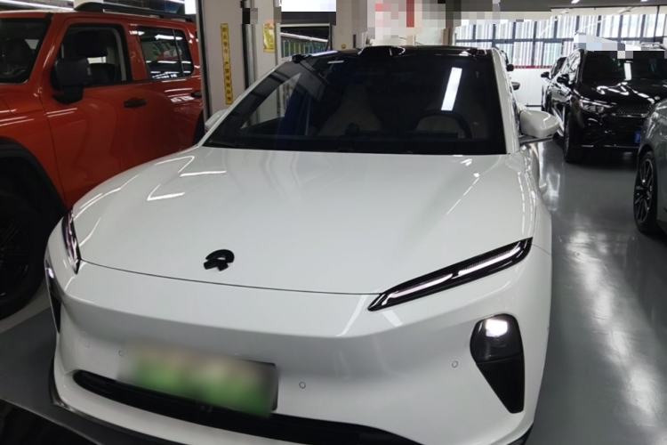 NIO ET5 2022 — 2