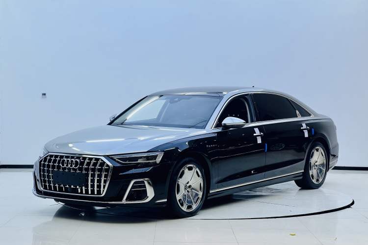 Audi A8 2024 — фото 1