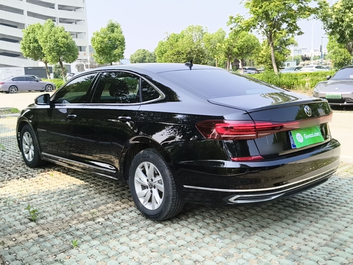 Volkswagen Passat 2024 — фото 4
