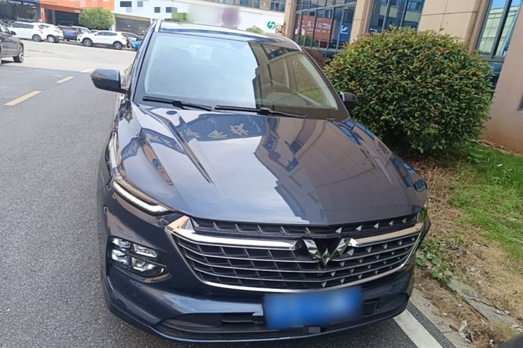 Wuling Victory 2020 — 2