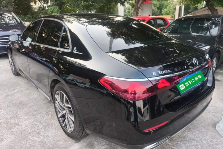 Mercedes-Benz E 300 L 2025 — 4