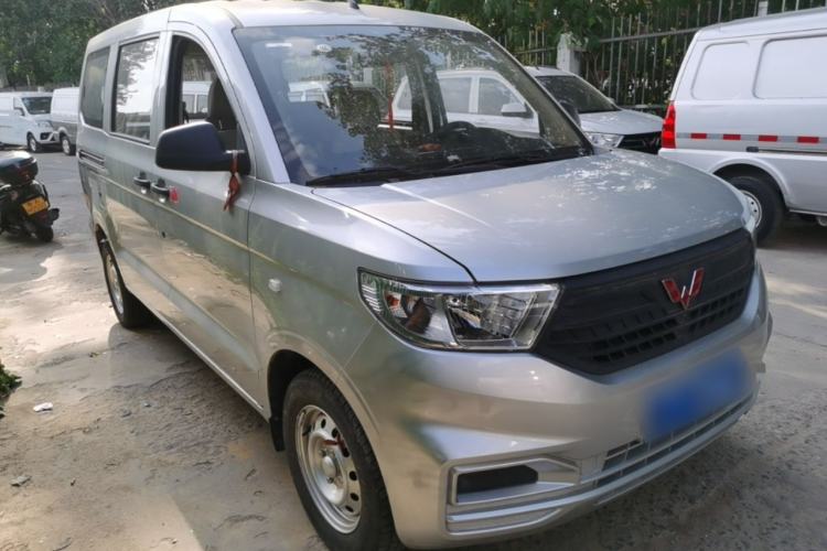 Wuling Hongguang V 2022 — 3