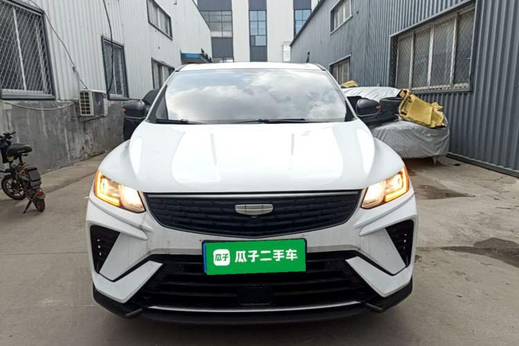Geely Coolray 2025 — 2