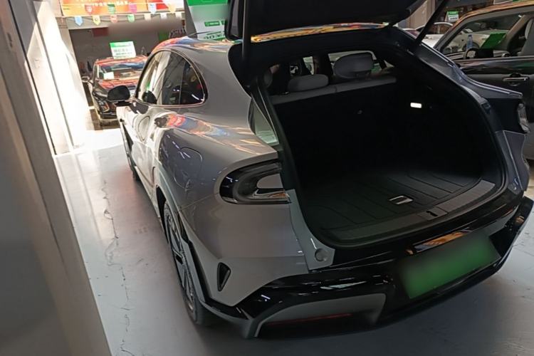 Xiaomi Auto YU7 2025 — фото 4