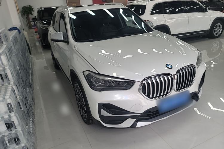 BMW X1 2021 — фото 3