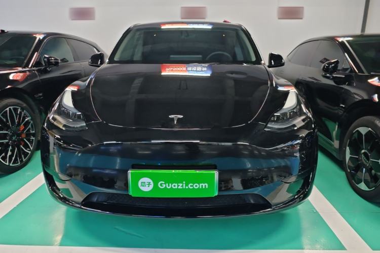 Tesla Model Y 2022 — 2