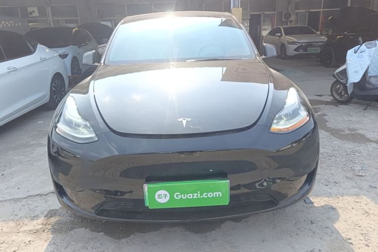 Tesla Model Y 2022 — 2