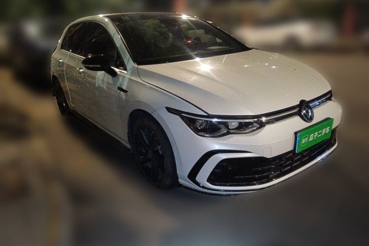 Volkswagen Golf 2023 — 3