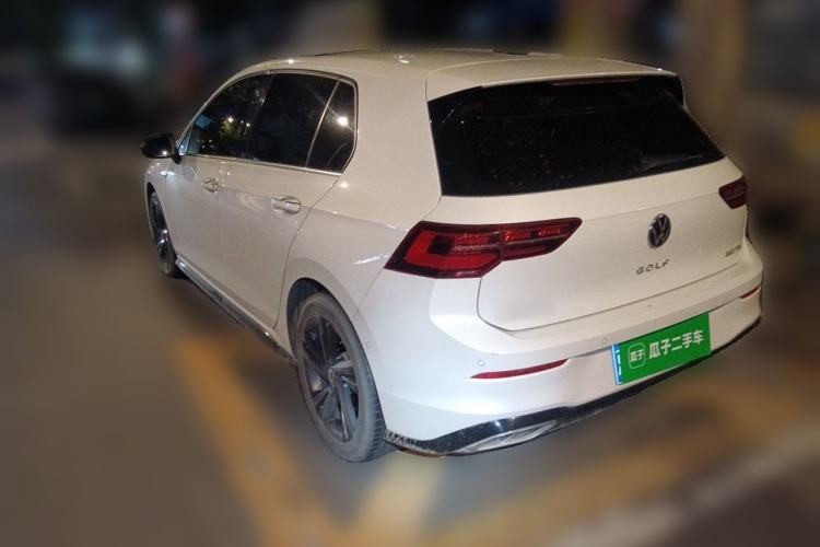 Volkswagen Golf 2023 — 4