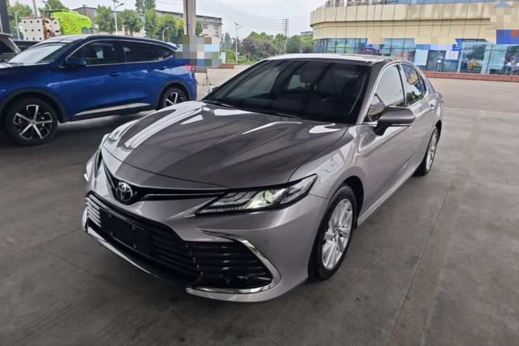 Toyota Camry 2021 — фото 1