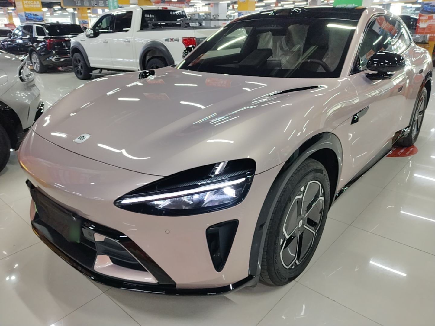 Xiaomi Auto YU7 2025 — фото 1