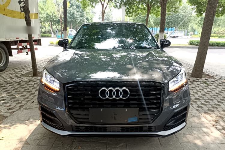 Audi Q2L 2020 — 2