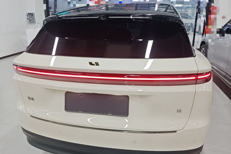 Li Auto i6 2025 — 5