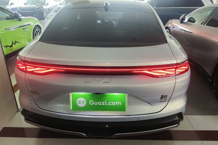 BYD Han L 2025 — 5