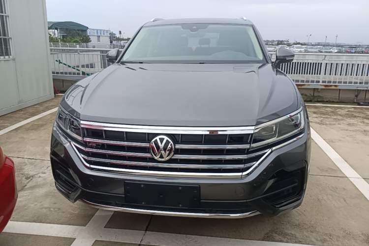 Volkswagen touareg 2020 — фото 2