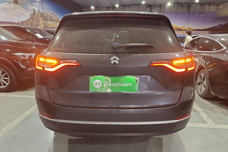 NIO ES8 2022 — 5