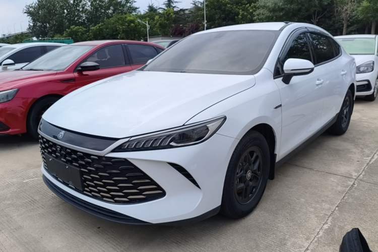BYD Qin PLUS 2025 — фото 1