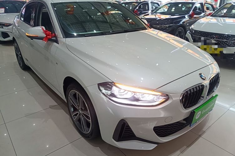 BMW 120i 2023 — 3