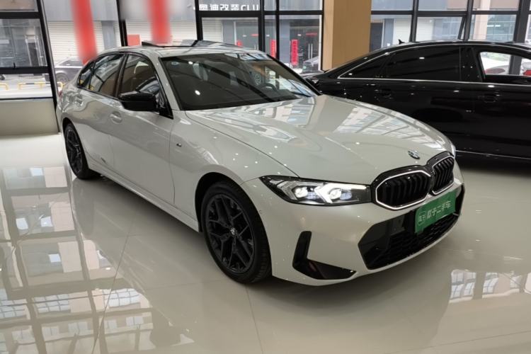 BMW 330Li 2025 — 3