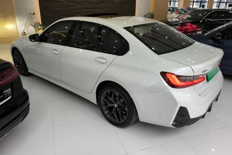 BMW 330Li 2025 — 4