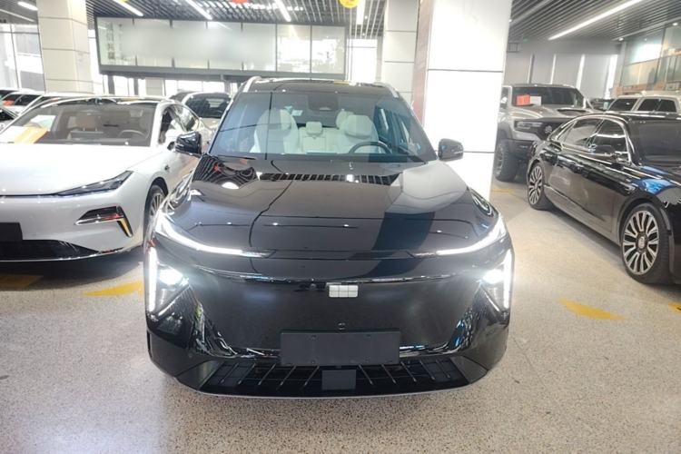 Geely Galaxy L7 2023 — 2