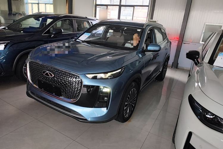 Chery Tiggo 8 Plus C-DM 2025 — фото 1