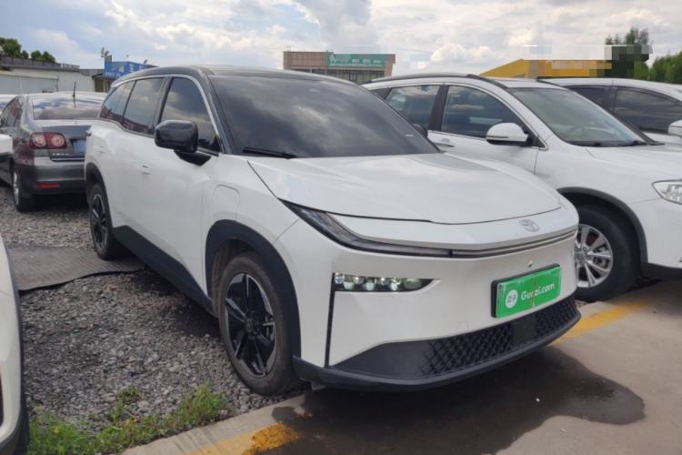 Toyota bZ3X 2025 — 3