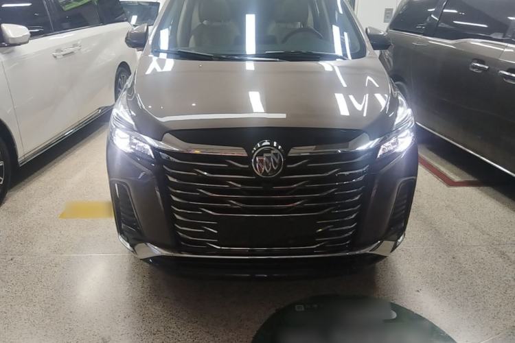 Buick GL8 2023 — 2
