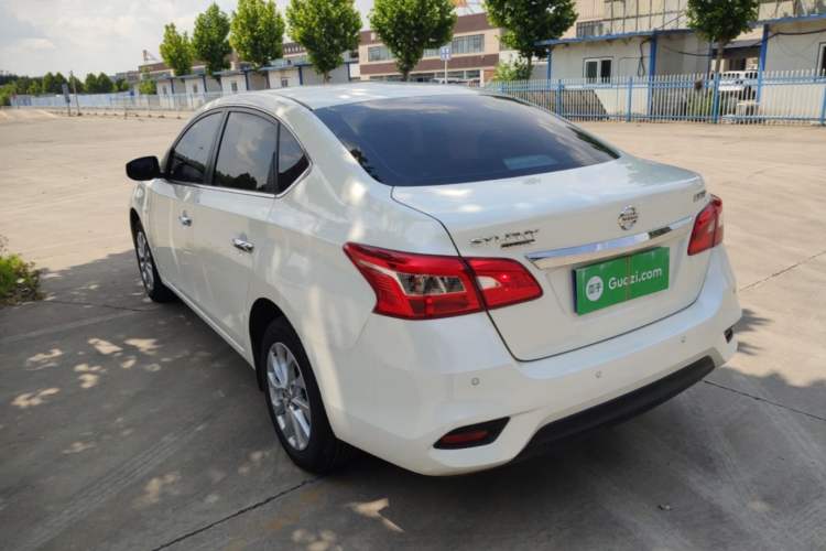 Nissan Sentra 2024 — 4
