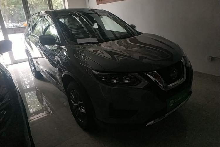 Nissan X-Trail 2025 — 3