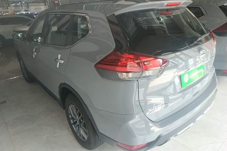 Nissan X-Trail 2025 — 4