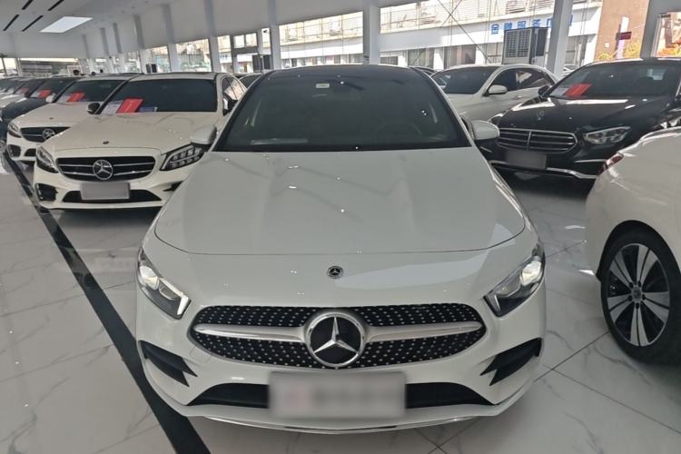 Mercedes-Benz A 200 L 2021 — фото 2