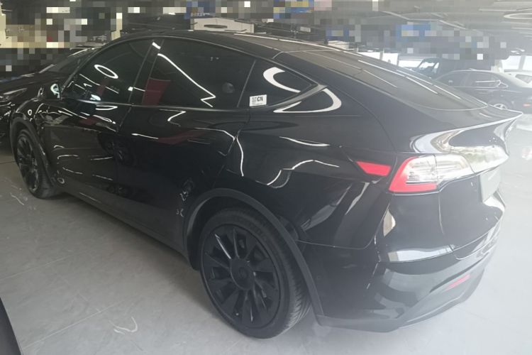 Tesla Model Y 2022 — 4