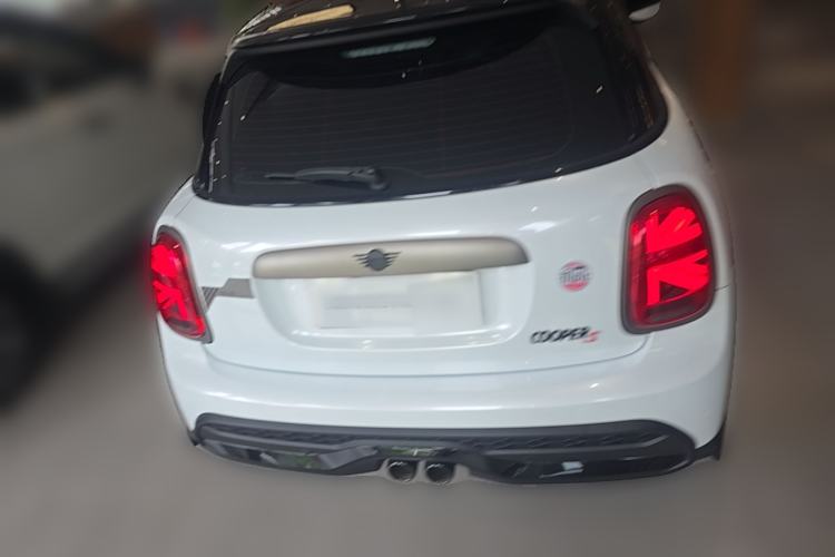 MINI MINI 2023 — 5