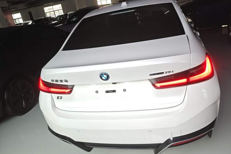 BMW i3 2024 — 5