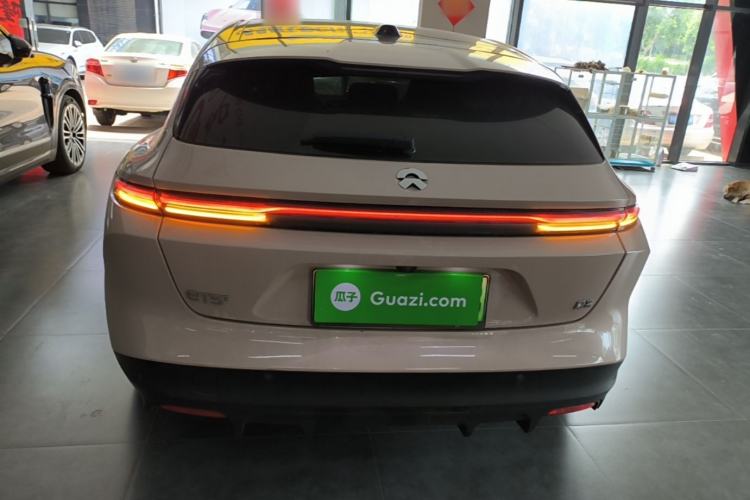 NIO ET5T 2023 — 5