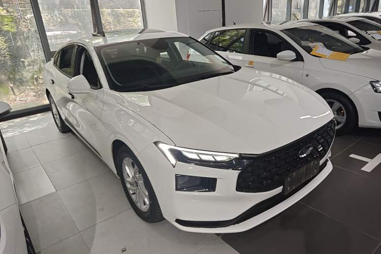 Ford Mondeo 2022 — 3
