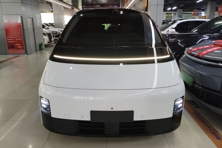 Li Auto MEGA 2025 — 2