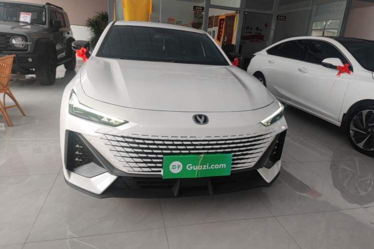 ChangAn UNI-V 2023 — 2