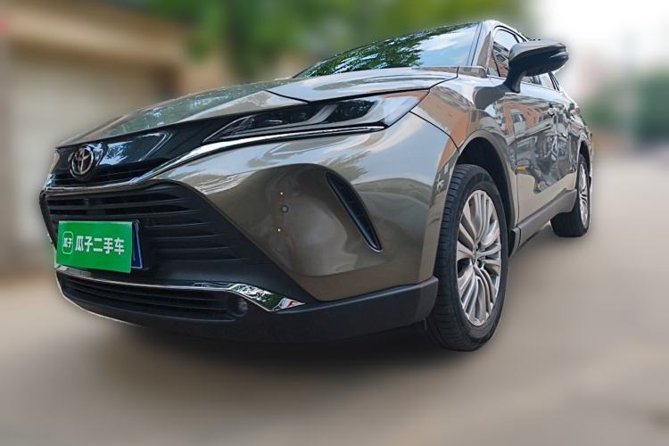 Toyota Harrier 2022 — фото 1