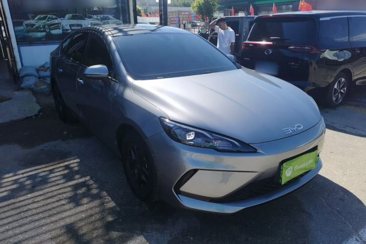BYD Seal 05 DM-i 2025 — фото 3