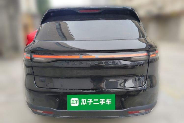 Leapmotor B10 2025 — 5