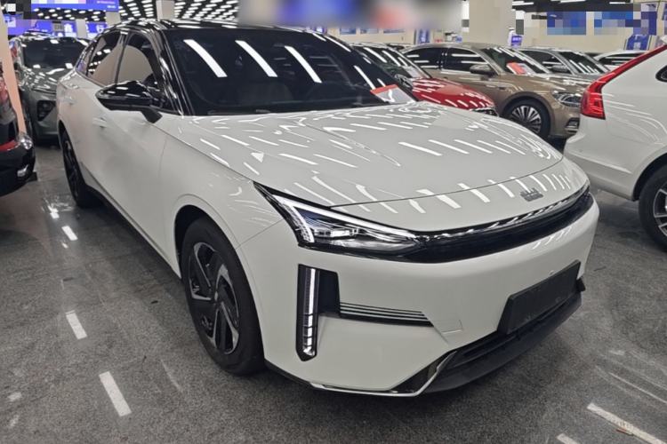 Geely Galaxy L6 2024 — 3