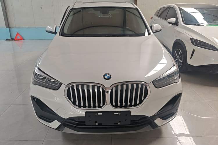 BMW X1 2022 — фото 2