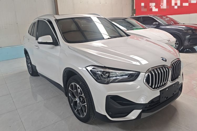 BMW X1 2022 — фото 3