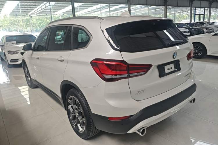BMW X1 2022 — фото 4