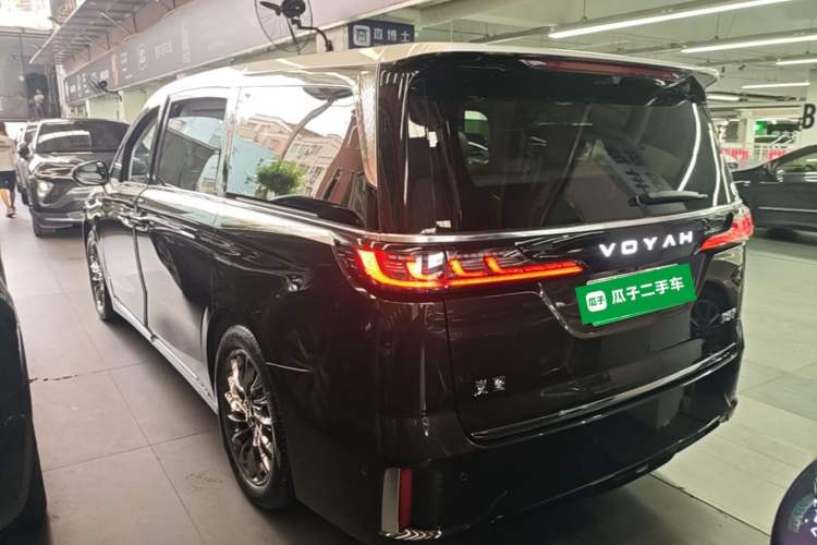 Voyah Dream 2025 — 4