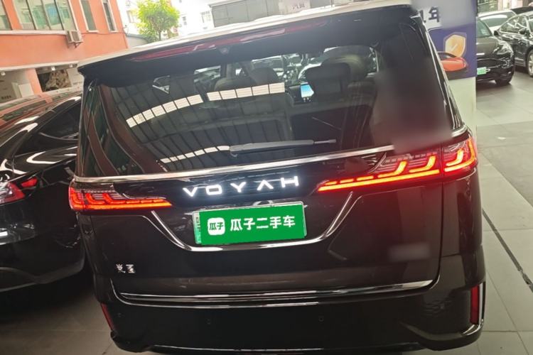 Voyah Dream 2025 — 5