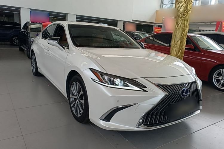 Lexus ES 300h 2020 — фото 3