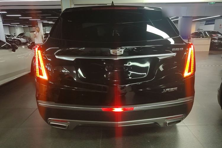 Cadillac XT5 2023 — фото 5